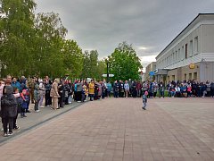 В честь Дня Победы в Ершове прошел концерт живой музыки