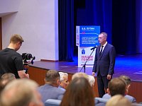 Первые участники региональной программы «Наши Герои» встретились сегодня с губернатором Саратовской области