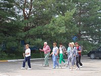 Необычный марш-бросок скандинавской ходьбы совершили ершовские старшие