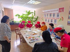 Творческо-патриотический мастер-класс в преддверии Дня Победы объединил ершовцев двух поколений
