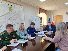 Глава ЕМР Константин Мызников провел прием членов семей участников спецоперации