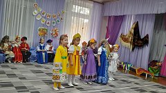 «Осенняя ярмарка» подарила ершовским дошколятам море ярких эмоций и веселья