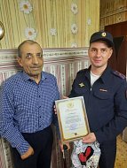 Ершовских ветеранов ОМВД поздравили их молодые коллеги