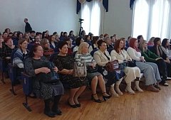 Преподаватель ДШИ г.Ершова принял участие в заседании секции «Хоровое пение» областного методобъединения