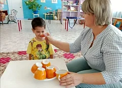 Юных читателей Ершовского района пригласили на познавательно-развлекательную программу «Живет повсюду красота»