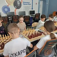 Интеллектуальный триумф в «Галактике64»: ершовские шахматисты покоряют областной пьедестал
