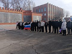 Митинг в честь воссоединения Крыма с Россией собрал ершовцев на главной площади