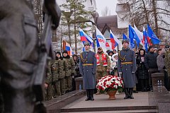 В День Героев Отечества имена ершовских героев спецоперации увековечили на Соколовой горе