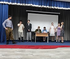 Спектакль "Молодая гвардия" в школе г. Ершова: память, ожившая на сцене