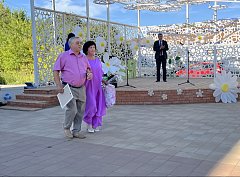 В День семьи, любви и верности ершовские семьи принимали поздравления