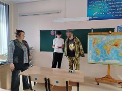 В ершовской школе прошла «классная встреча» с бойцом СВО с позывным «Медвежонок»