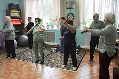«Серебряным» активистам из Ершова погода не помеха для поддержания здорового образа жизни