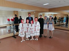 В Детской школе искусств г. Ершова прошел праздничный концерт