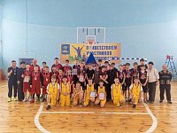 В Ершове прошел открытый турнир по баскетболу, в котором приняли участие команды из 5 районов