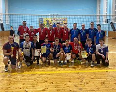 Ершовцы обошли соперников из других районов и стали сильнейшими в турнире по волейболу