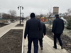 Николай Панков положительно оценил обновление ершовского городского парка