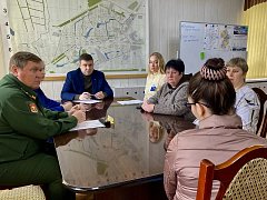 Временно исполняющий полномочия главы Ершовского муниципального района Андрей Шубин провел личный прием родственников участников СВО