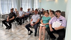 В администрации Ершовского района состоялось очередное заседание районного Собрания