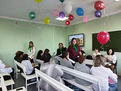 В Ершове тепло поздравили с праздником будущих мам