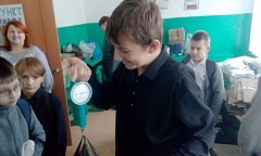 В школе №5 г. Ершова набирает обороты акция "Сдай макулатуру - спаси дерево!"