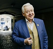 К 90-летию великого артиста выходит книга «Саратов: счастливые дни Олега Табакова»