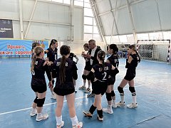 В Ершове прошел межрайонный турнир среди команд спортивных школ, приуроченный ко Дню рождения волейбола