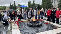 Митинг памяти и скорби прошел сегодня на центральной площади Ершова