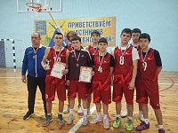 Ершовские баскетболисты стали бронзовыми призерами на межмуниципальном турнире