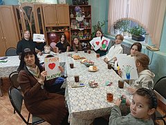 В ершовском центре соцобслуживания состоялся праздник «Говорите мамам нежные слова!»