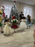 В ершовском селе состоялся новогодний праздник для дошколят «Сказочное приключение»