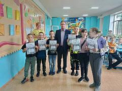 «Радуга» завершает смену необычным походом — в ершовский кинотеатр