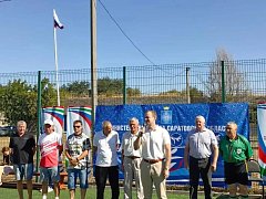 Ершовские футболистки стали сильнейшими в областном турнире