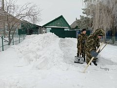 Зима для жителей Ершовского района — пора добрых дел