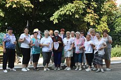 Ершовские получатели соцуслуг поучаствовали в мероприятии «Вперед, Россия!», посвященном Дню Государственного флага