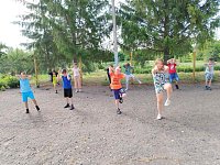 Смена в летнем лагере Ершовского района началась традиционно: ребята узнали свои рост и вес