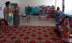 На День светофора юные жители Ершовского района прошли обучение в «Школе Светофорчика»