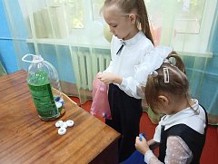 Школьники Ершова делают свой вклад в оздоровление Волги