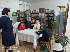 В Антоновской библиотеке Ершовского района прошел час памяти, посвященный воинам-интернационалистам