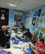 В День космонавтики для пожилых ершовцев организовали мастер-класс