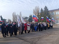 Митинг в честь воссоединения Крыма с Россией собрал ершовцев на главной площади