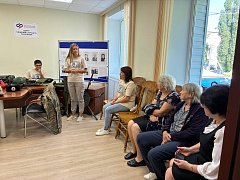 В Центре общения старшего поколения г. Ершова встретились волонтеры Победы