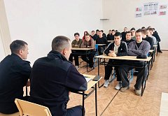 Ершовские сотрудники полиции рассказали молодежи о перспективах службы в органах внутренних дел
