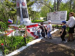 В поселке Учебный прошел торжественный митинг