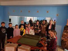 Волонтеры «Брони в тылу» встречаются с жителями Ершовского района