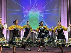 В РДК г.Ершова прошел праздник мудрости и хорошего настроения