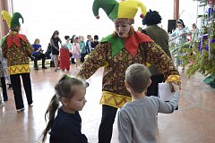 В РДК г. Ершова прошла рождественская ёлка для детей