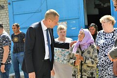 Губернатор Саратовской области Роман Бусаргин поздравил жителей области с Международным днем пожилых людей