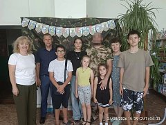В ершовском поселке прошла теплая встреча с участником СВО Радиком Р.