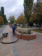 В Ершове приступили к подготовке фонтанов к зиме
