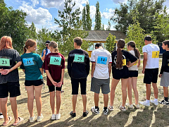 День единых действий: «Дельфиновский забег» в ершовском лагере